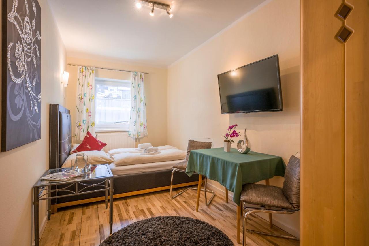 Alpenlodge, Ferienwohnung 9 Тирзее Екстериор снимка